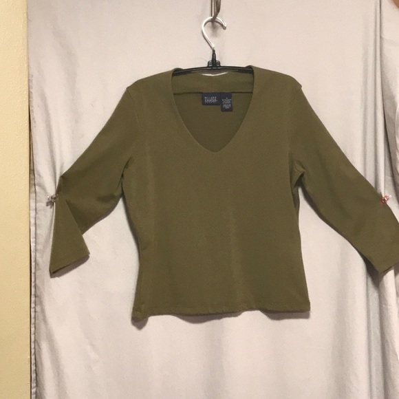 Hillard & Hanson Tops - Hillard and Hanson Olive V-neck Top Size M